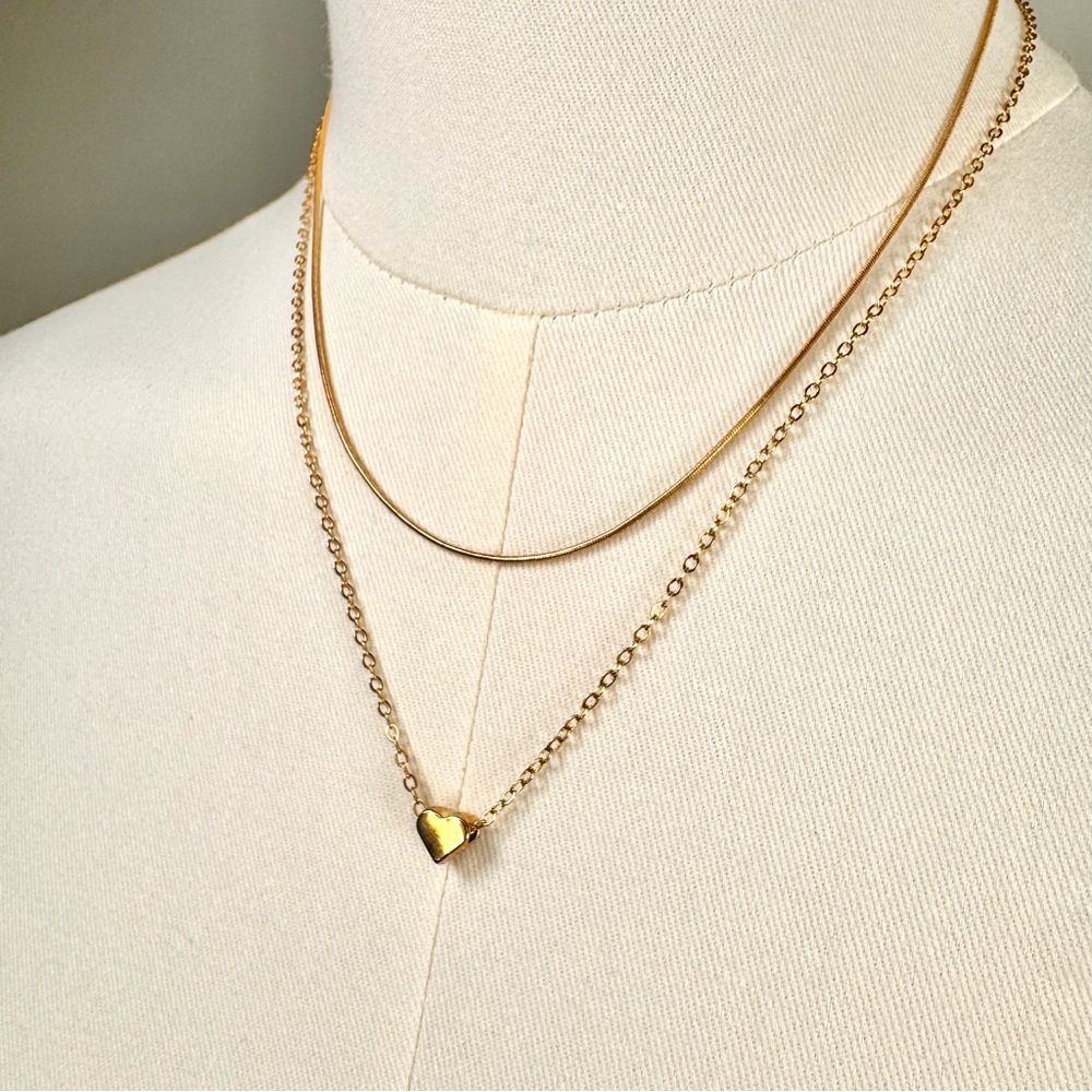 NWOT 18K PVD Gold Dainty Layered Necklace Set